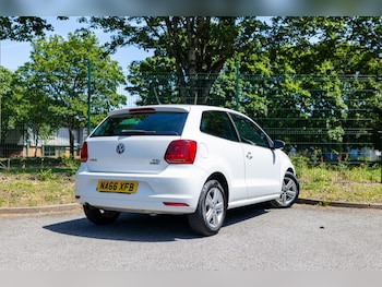 Used Volkswagen Polo 2016 for sale - 79060106: Photo