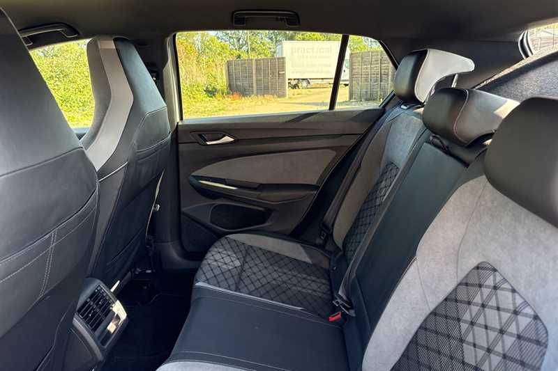 Used Volkswagen Golf 2022 for sale - 76515119: Photo 32