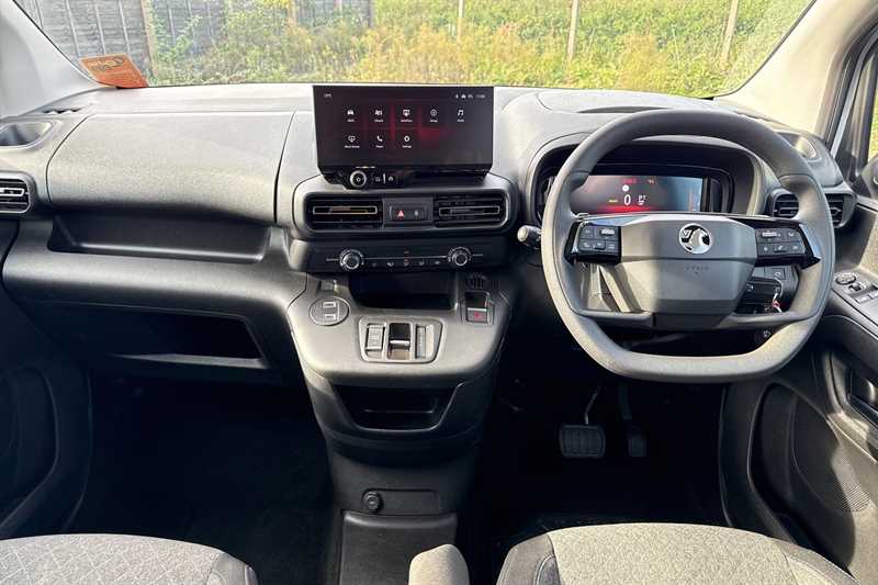 Used Vauxhall Combo Life Electric 2025 for sale - 76372623: Photo 12