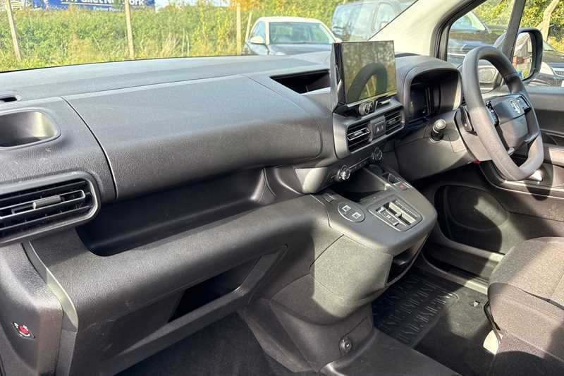 Used Vauxhall Combo Life Electric 2025 for sale - 76372623: Photo 25