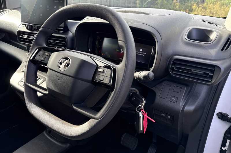 Used Vauxhall Combo Life Electric 2025 for sale - 76372623: Photo 43