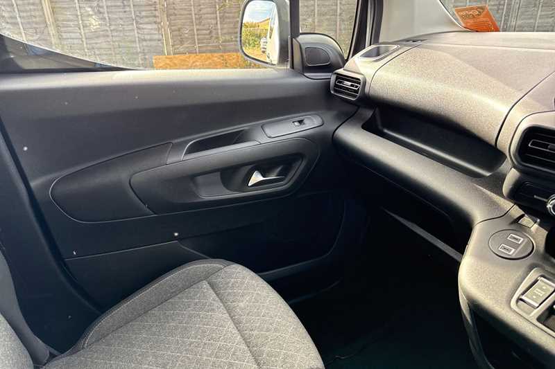 Used Vauxhall Combo Life Electric 2025 for sale - 76372623: Photo 51