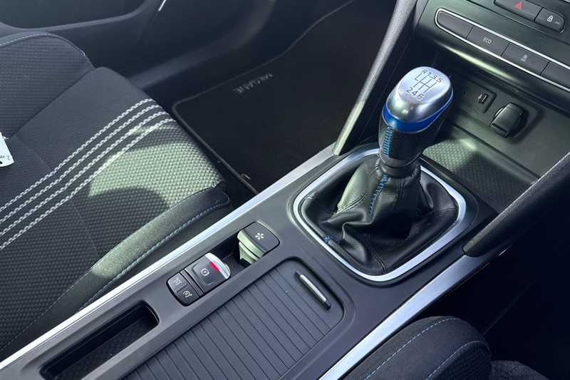 Used Renault Megane 2019 for sale - 75722496: Photo 33