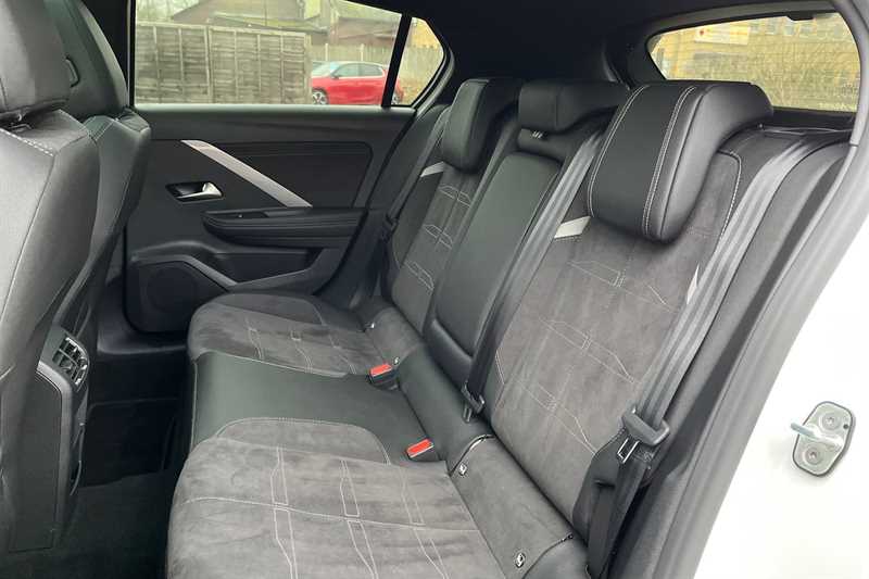 Used Vauxhall Astra for sale - 77855895: Photo 23