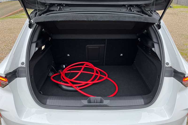 Used Vauxhall Astra for sale - 77855895: Photo 24