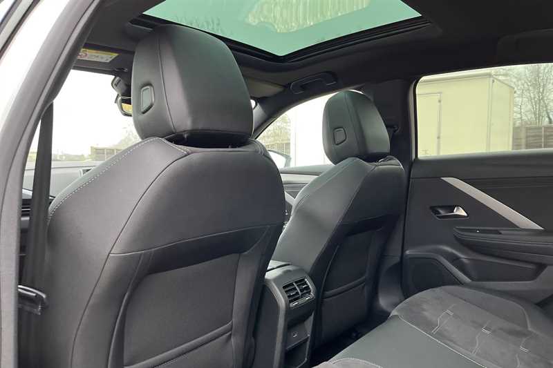 Used Vauxhall Astra for sale - 77855895: Photo 42