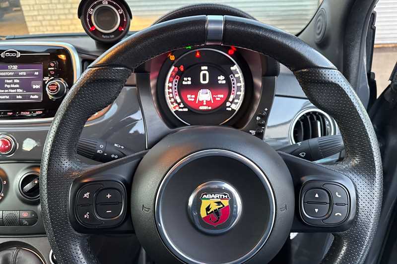 Used Abarth 595 2018 for sale - 76204208: Photo 40