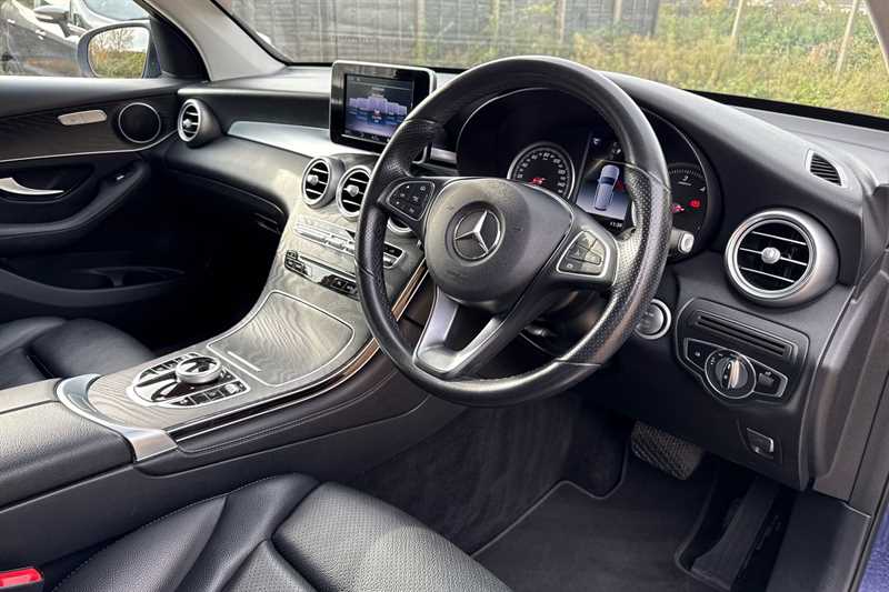 Used Mercedes-Benz GLC 2018 for sale - 76501634: Photo 10