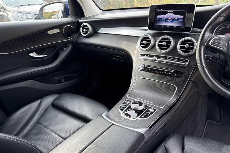 Used Mercedes-Benz GLC 2018 for sale - 76501634: Photo 14