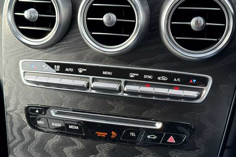 Used Mercedes-Benz GLC 2018 for sale - 76501634: Photo 15