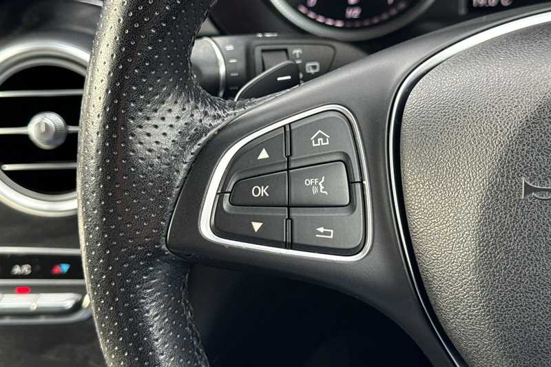 Used Mercedes-Benz GLC 2018 for sale - 76501634: Photo 21