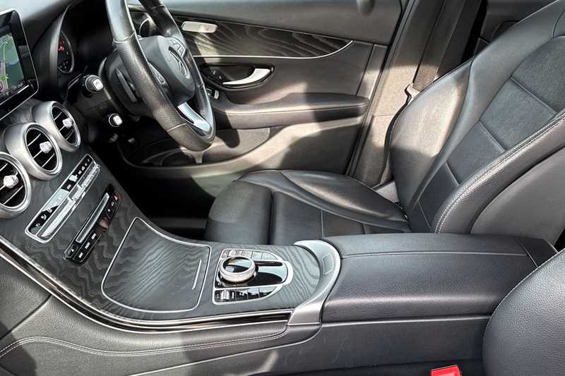 Used Mercedes-Benz GLC 2018 for sale - 76501634: Photo 27