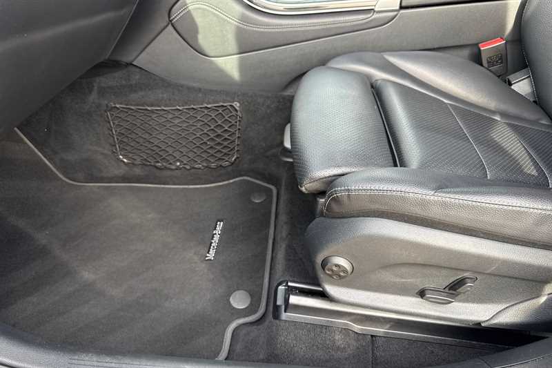 Used Mercedes-Benz GLC 2018 for sale - 76501634: Photo 28