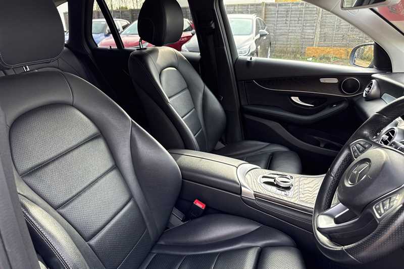 Used Mercedes-Benz GLC 2018 for sale - 76501634: Photo 50