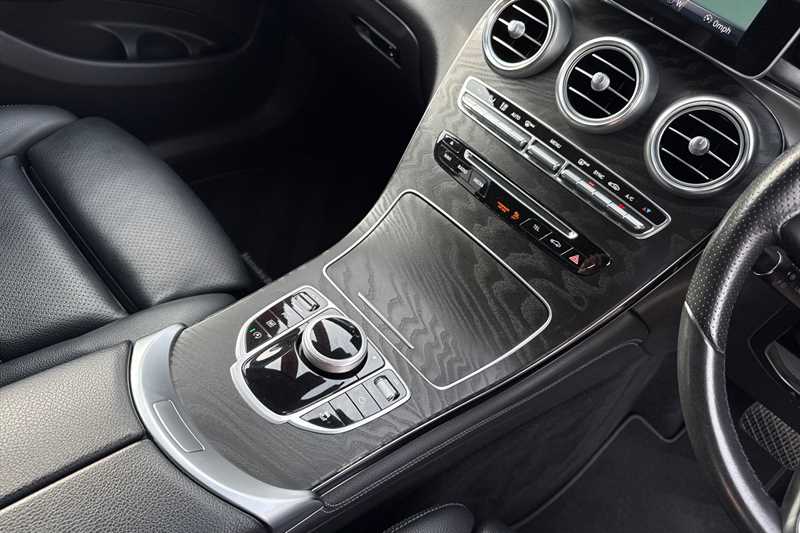 Used Mercedes-Benz GLC 2018 for sale - 76501634: Photo 53