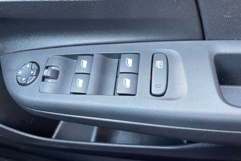 Used Vauxhall Corsa 2024 for sale - 77146905: Photo 16