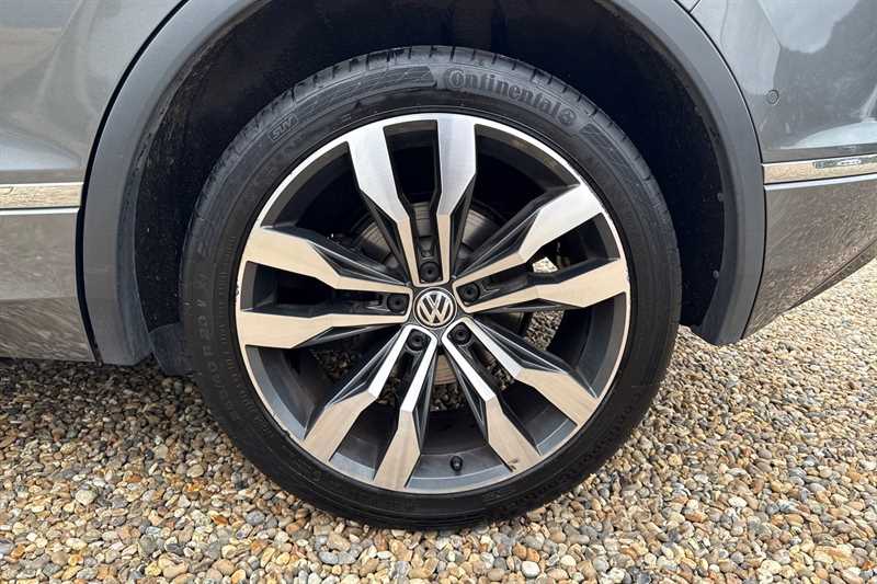 Used Volkswagen Tiguan 2019 for sale - 75980270: Photo 26