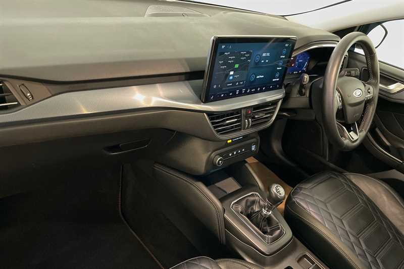 Used Ford Focus 2022 for sale - 77472081: Photo 2