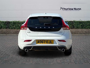 Used Volvo V40 2017 for sale - 76087086: Photo 4