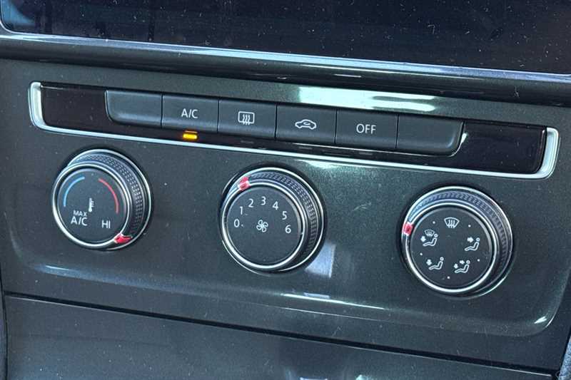 Used Volkswagen Golf 2019 for sale - 76705733: Photo 15