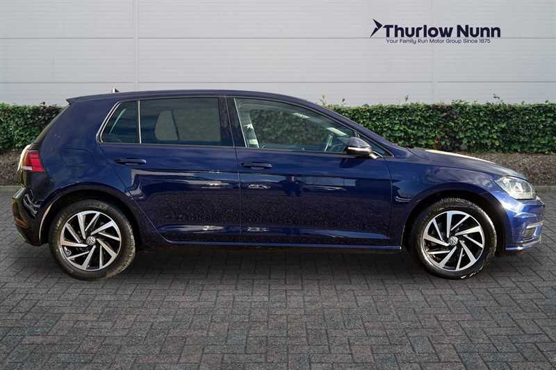 Used Volkswagen Golf 2019 for sale - 76705733: Photo 2