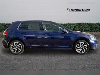 Used Volkswagen Golf 2019 for sale - 76705733: Photo