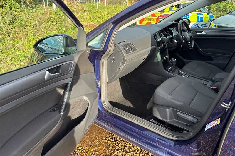 Used Volkswagen Golf 2019 for sale - 76705733: Photo 31