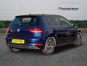 Used Volkswagen Golf 2019 for sale - 76705733: Photo