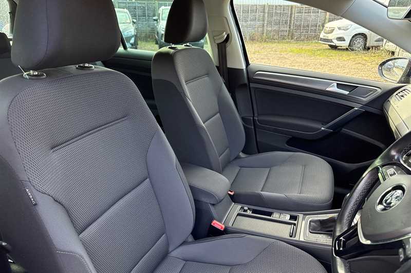 Used Volkswagen Golf 2019 for sale - 76705733: Photo 46