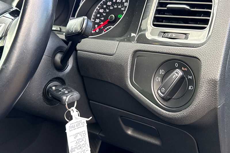 Used Volkswagen Golf 2019 for sale - 76705733: Photo 47