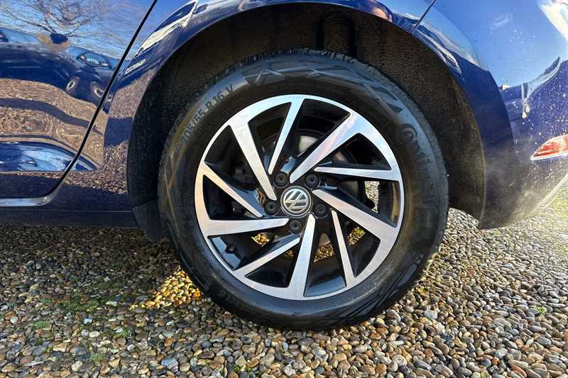 Used Volkswagen Golf 2019 for sale - 76705733: Photo 9