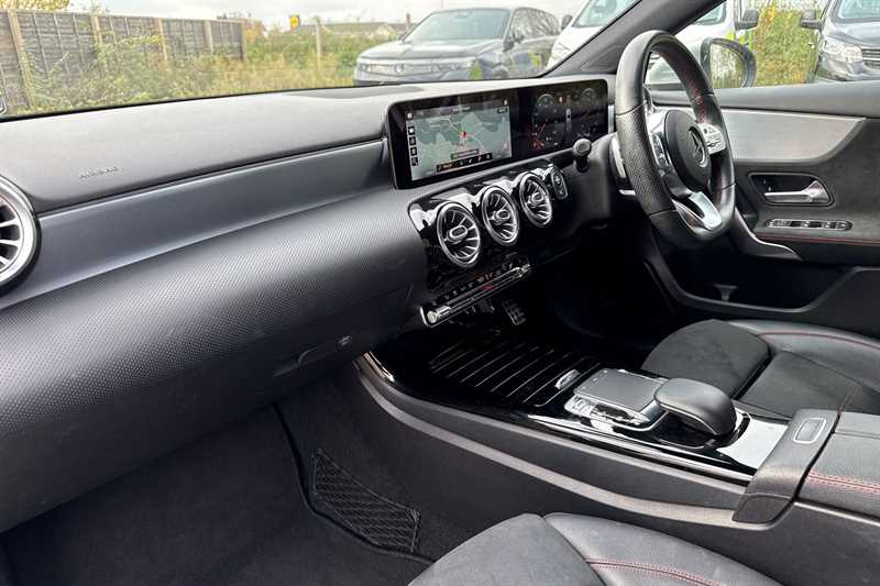 Used Mercedes-Benz A-Class 2018 for sale - 76372672: Photo 13