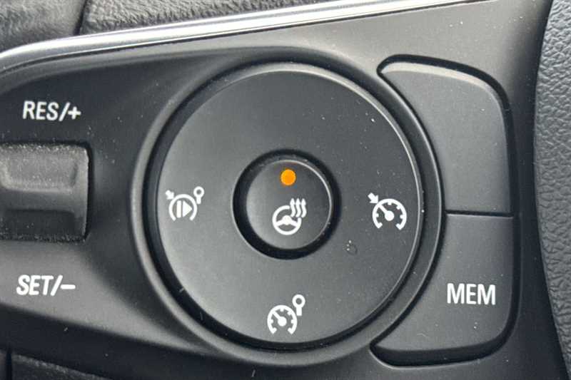 Used Vauxhall Crossland 2022 for sale - 76372666: Photo 30