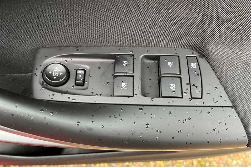 Used Vauxhall Astra 2017 for sale - 77193821: Photo 16