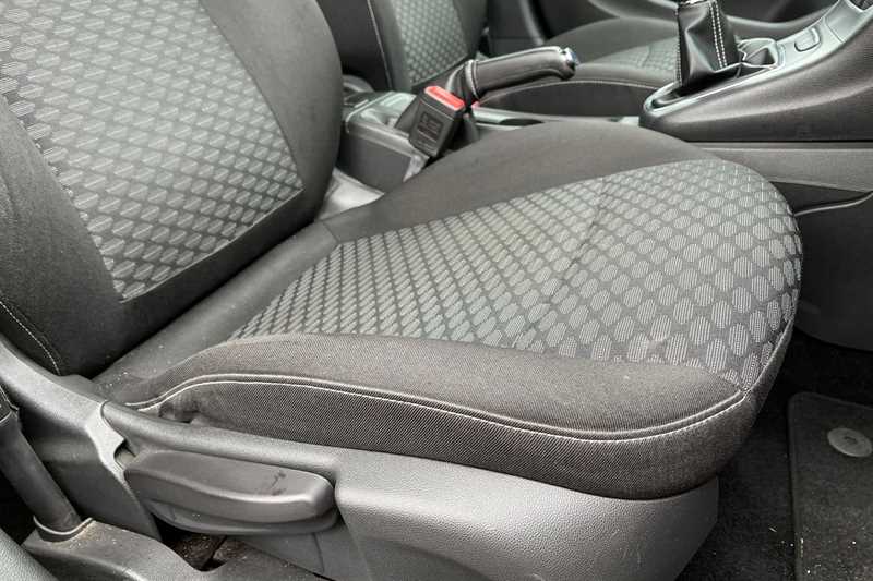 Used Vauxhall Astra 2017 for sale - 77193821: Photo 39