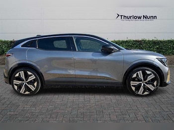 Used Renault Megane E Tech 2023 for sale - 79350777: Photo