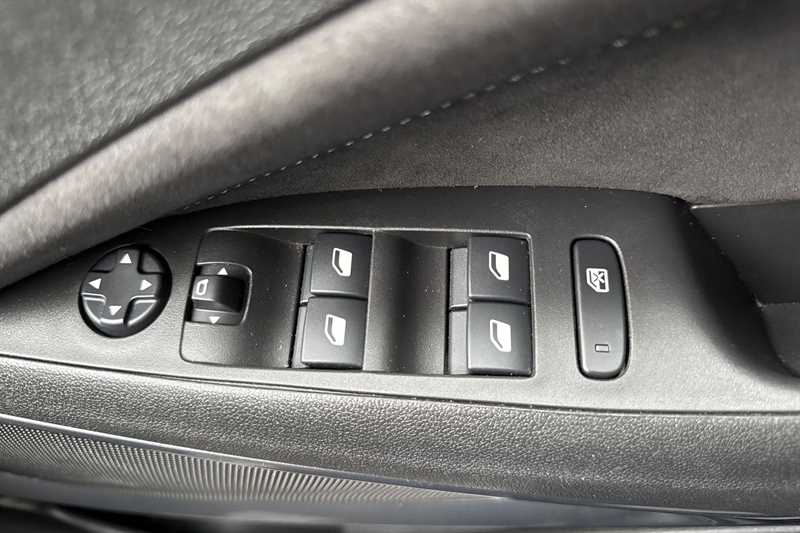 Used Vauxhall Crossland 2022 for sale - 77471887: Photo 16