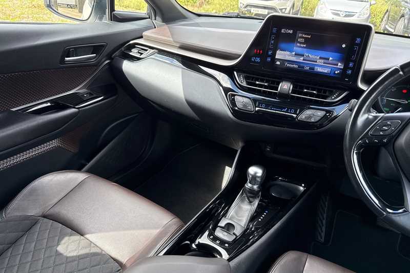 Used Toyota C-HR 2018 for sale - 76087090: Photo 14