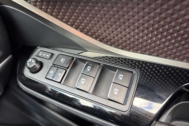 Used Toyota C-HR 2018 for sale - 76087090: Photo 16