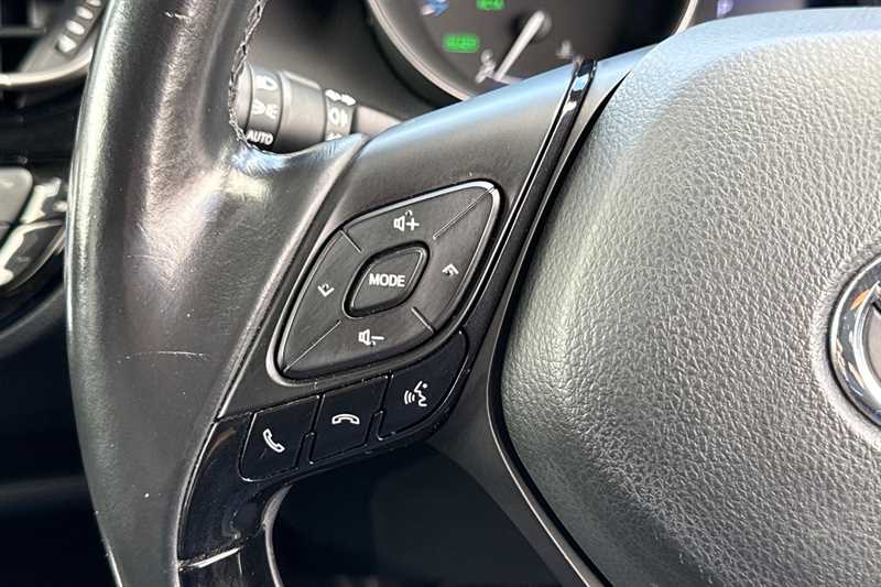 Used Toyota C-HR 2018 for sale - 76087090: Photo 21