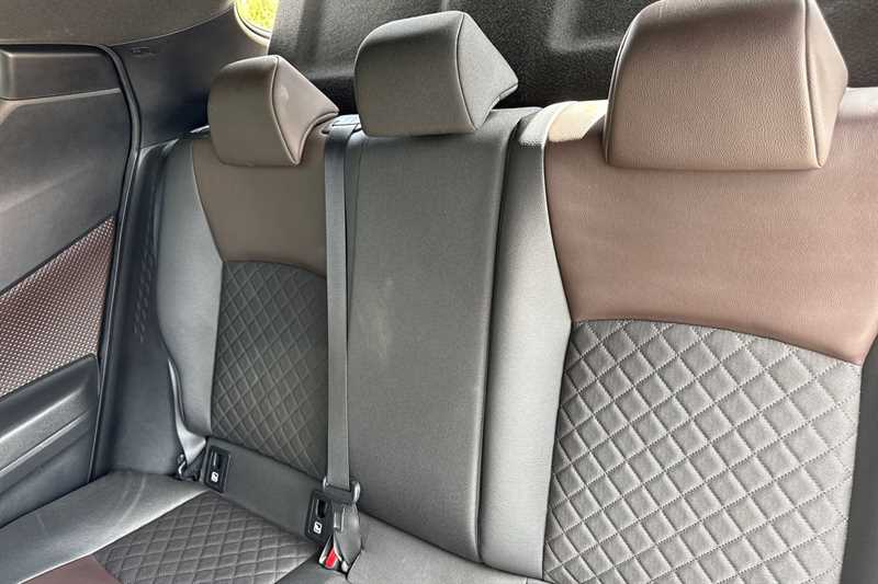 Used Toyota C-HR 2018 for sale - 76087090: Photo 23