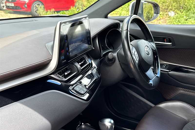 Used Toyota C-HR 2018 for sale - 76087090: Photo 26