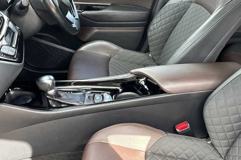 Used Toyota C-HR 2018 for sale - 76087090: Photo 28