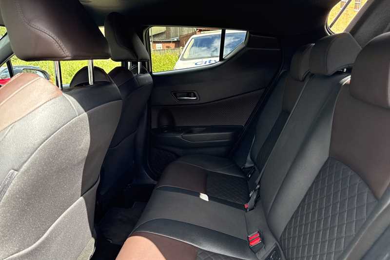 Used Toyota C-HR 2018 for sale - 76087090: Photo 31