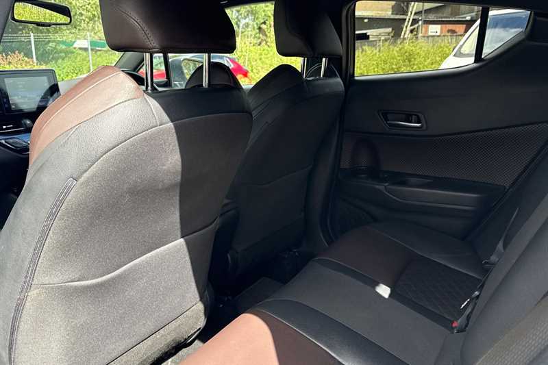 Used Toyota C-HR 2018 for sale - 76087090: Photo 32