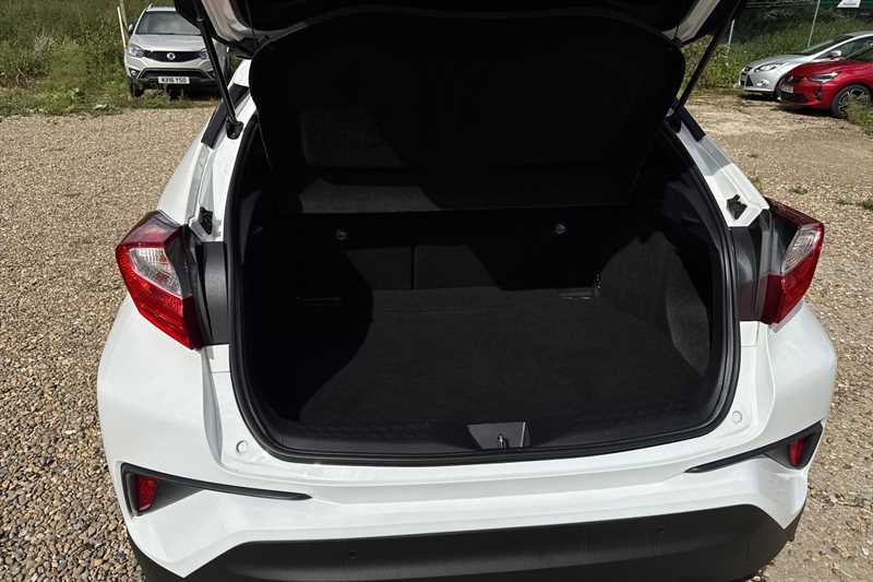 Used Toyota C-HR 2018 for sale - 76087090: Photo 35