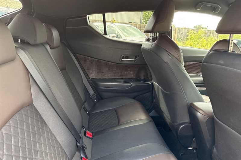 Used Toyota C-HR 2018 for sale - 76087090: Photo 37