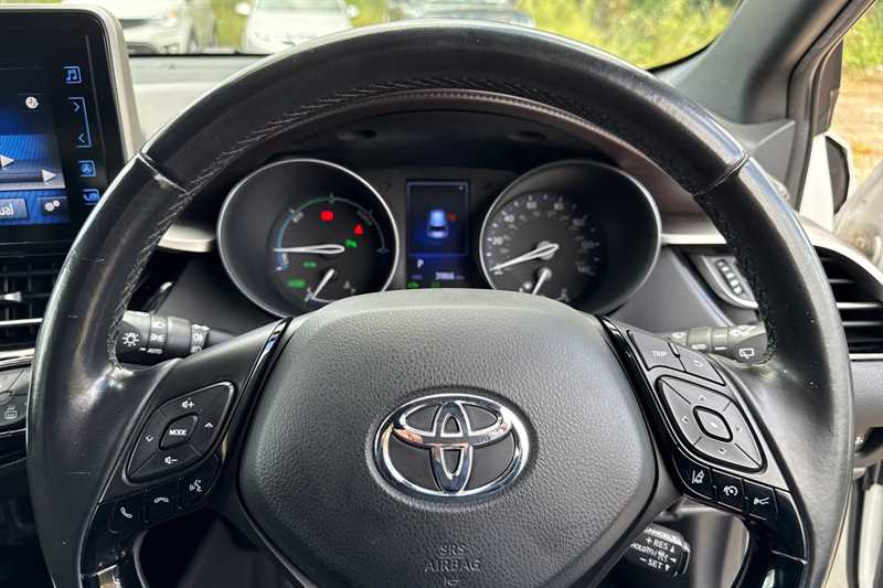 Used Toyota C-HR 2018 for sale - 76087090: Photo 44