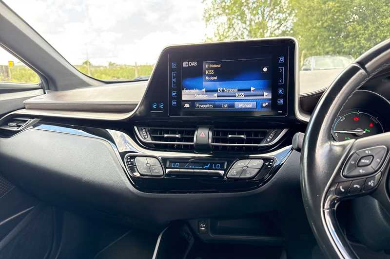 Used Toyota C-HR 2018 for sale - 76087090: Photo 50