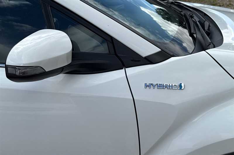 Used Toyota C-HR 2018 for sale - 76087090: Photo 52